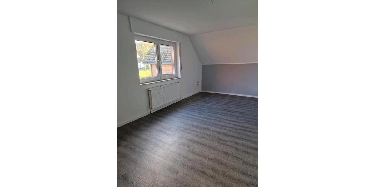 Einfamilienhaus Lotte - 8 Zimmer, 270 m&sup2;, 1.700&euro; | Angebot:25563059