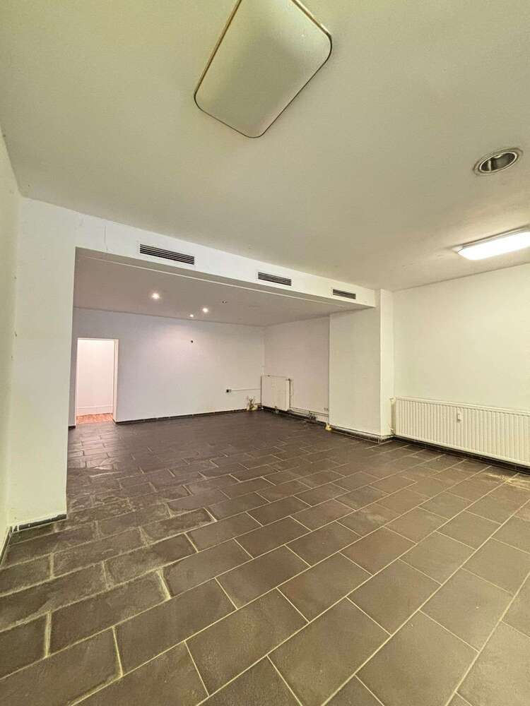 Einzelhandel in Mönchengladbach 800 € 105 m²