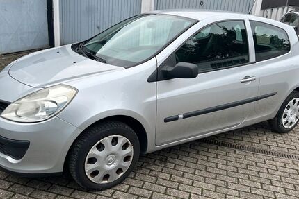 Renault Clio 115.150 km 2.690 € Oberhausen 46047