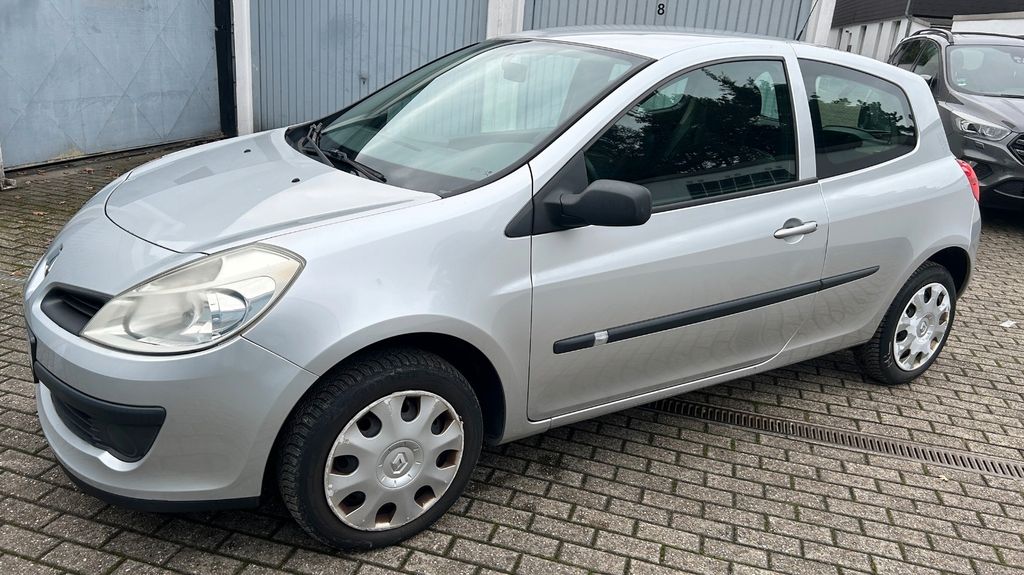 Renault Clio 115.150 km 2.690 € Oberhausen 46047
