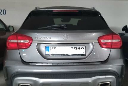 Mercedes-Benz GLA 200 150.100 km 12.500 &euro; Stuttgart 70195