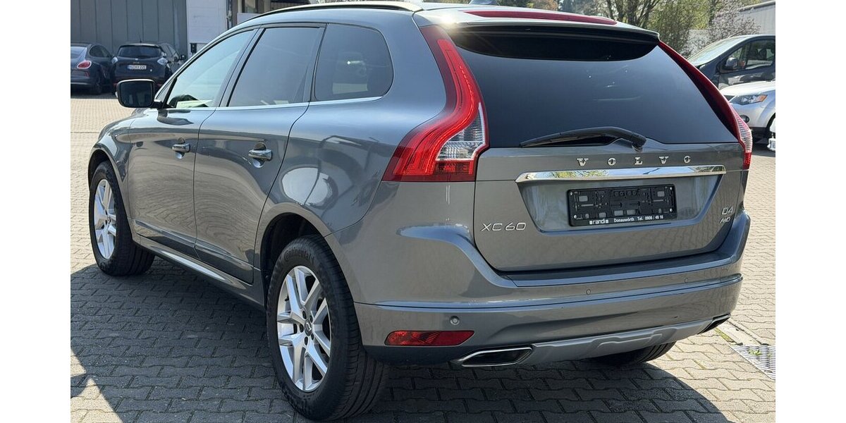 Volvo XC60 Momentum AWD / SitzH / Panorama 104.000 km 20.490 &euro; Donauwörth 86609