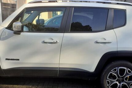 Jeep Renegade 99.000 km 13.800 &euro; Köln 51067