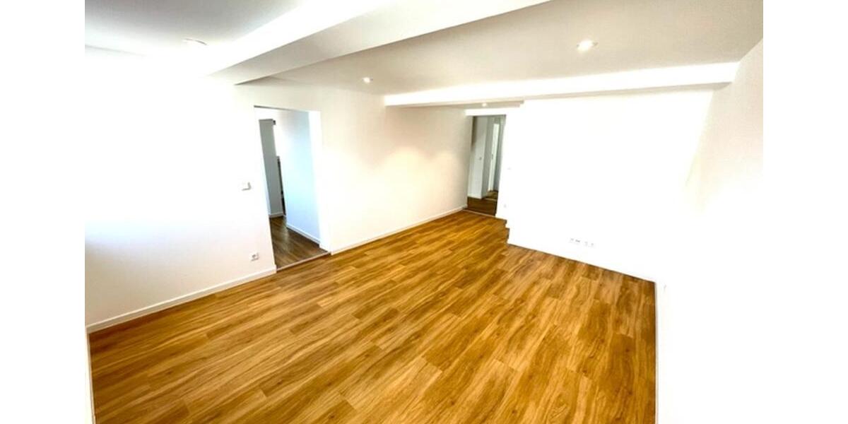 Terrassenwohnung Durmersheim - 4 Zimmer, 120 m&sup2;, 1.400&euro; | Angebot:26058911