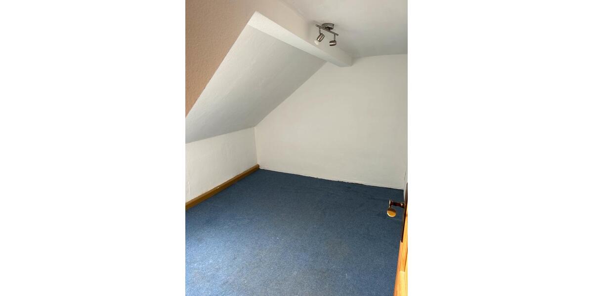 Dachgeschoßwohnung Kahla - 2 Zimmer, 55 m&sup2;, 500&euro; | Angebot:24952102