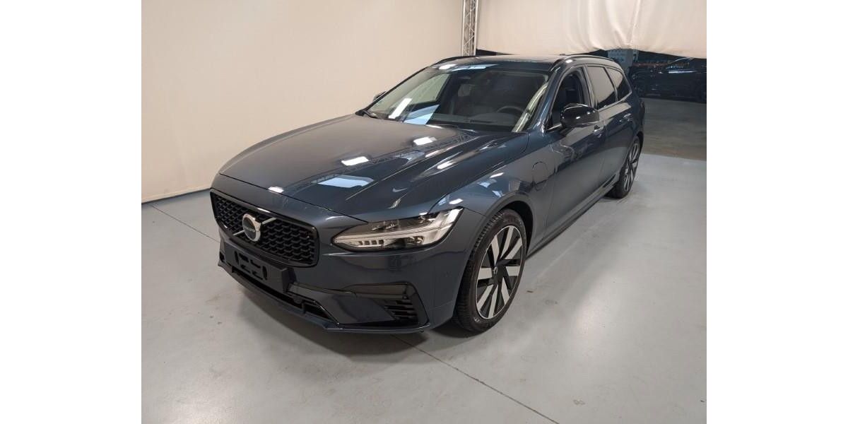 Volvo V90 2.600 km 53.990 &euro; Amberg 92224