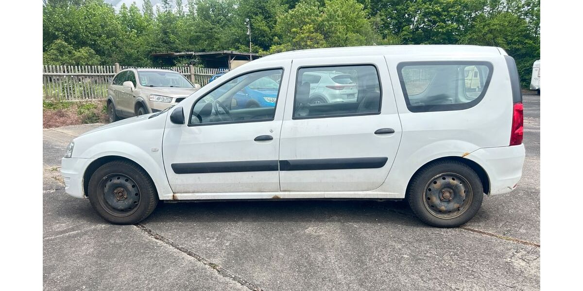 Dacia Logan 105.000 km 1.199 &euro; Gotha 99867