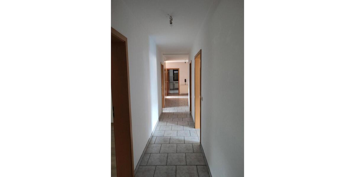 Etagenwohnung Tann (Rhön) - 5 Zimmer, 150 m&sup2;, 800&euro; | Angebot:25902131