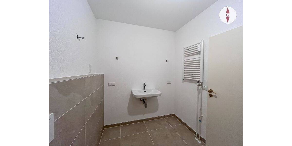 Etagenwohnung Baden-Baden Innenstadt - 2 Zimmer, 128 m&sup2;, 1.480&euro; | Angebot:26389344
