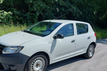 Dacia Sandero 61.000 km 4.400 &euro; Stadtoldendorf 37627