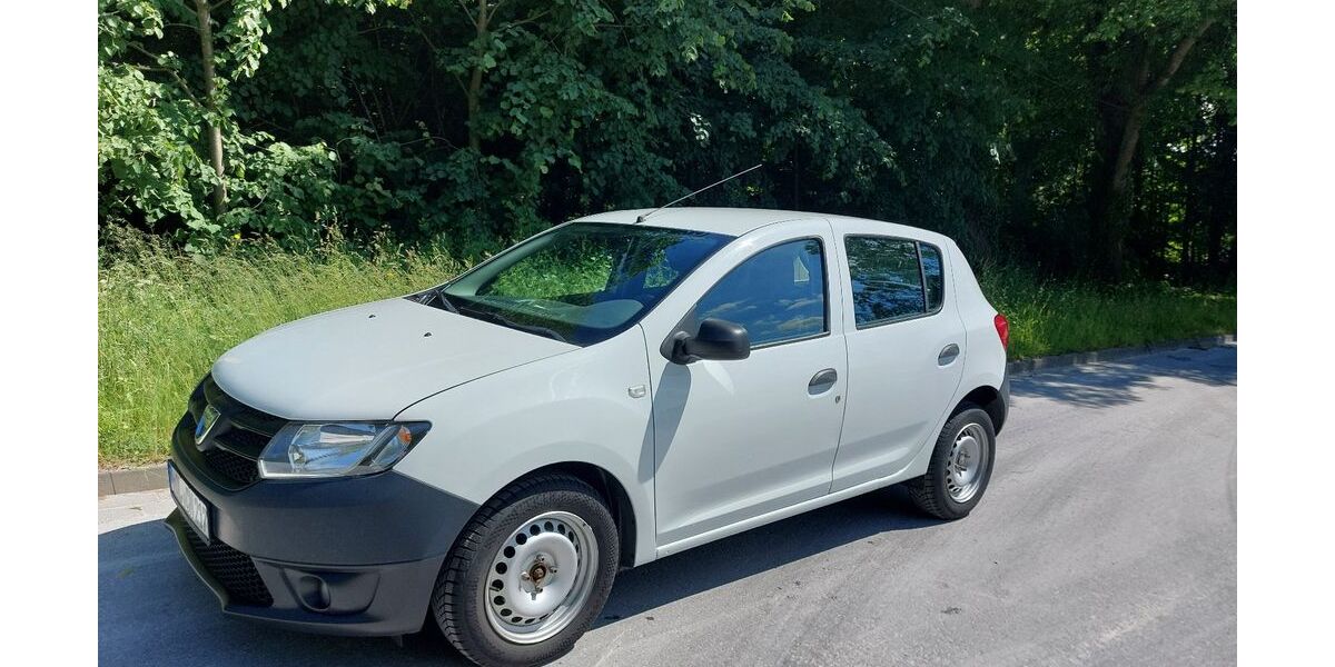 Dacia Sandero 61.000 km 4.400 &euro; Stadtoldendorf 37627