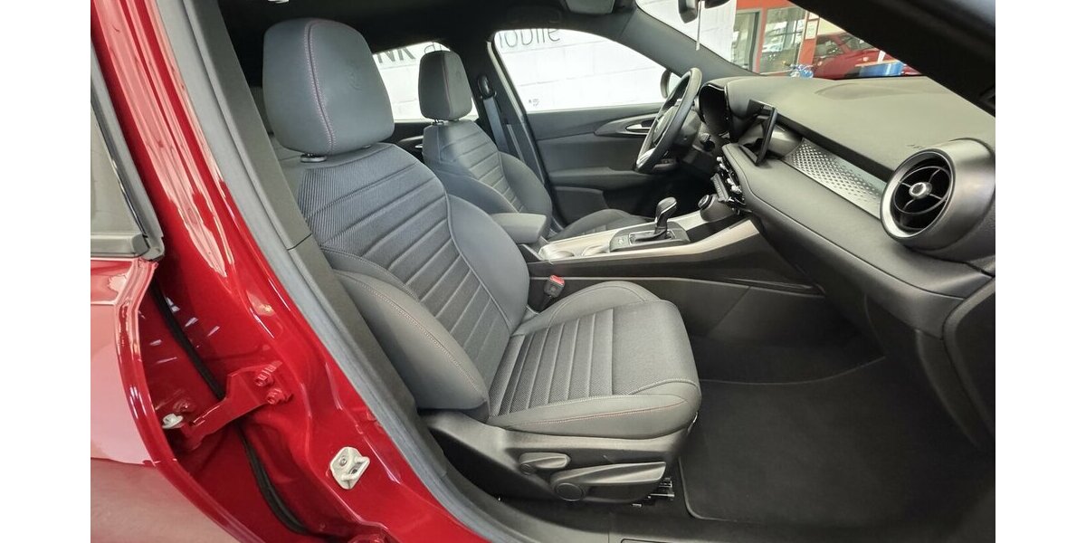 Alfa Romeo Tonale 1.6 VGT-D Sprint ACC Sitzheizung 12.300 km 21.890 &euro; Lich 35423