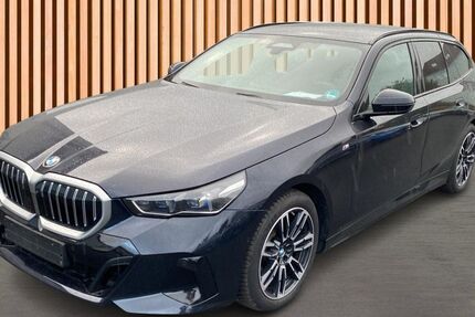 BMW 520 22.900 km 51.980 € Dresden 01328