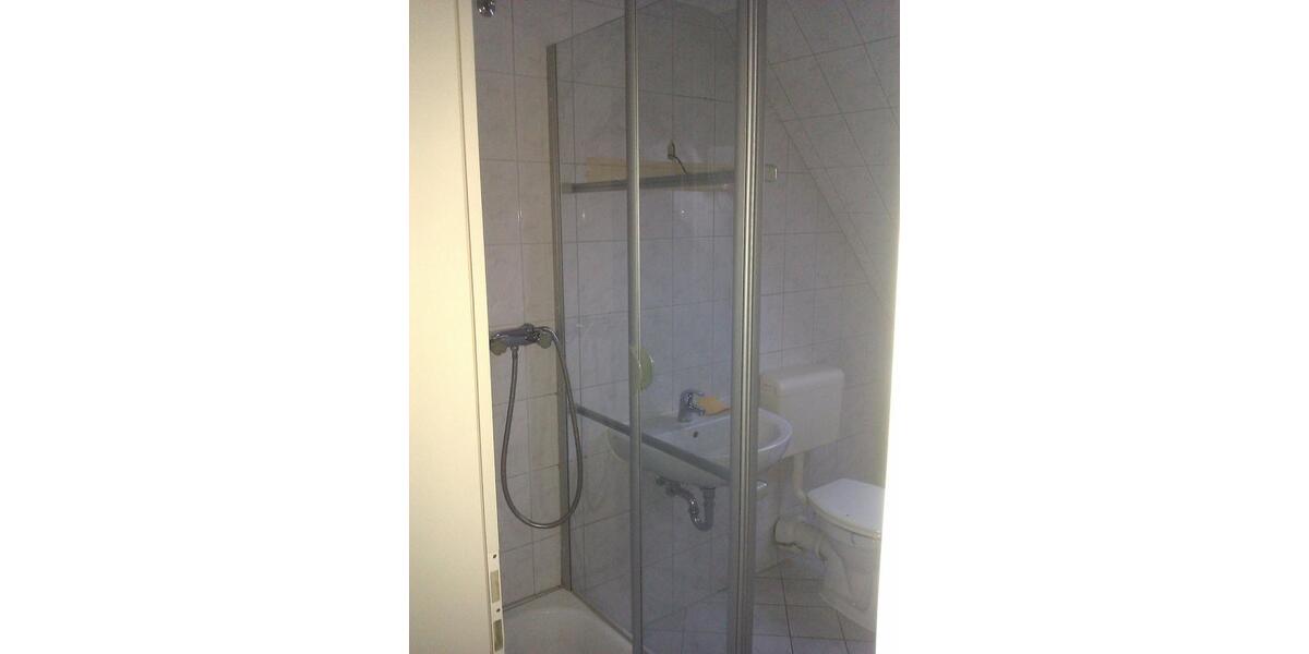 Dachgeschoßwohnung Witten - 4 Zimmer, 62 m&sup2;, 400&euro; | Angebot:25613716