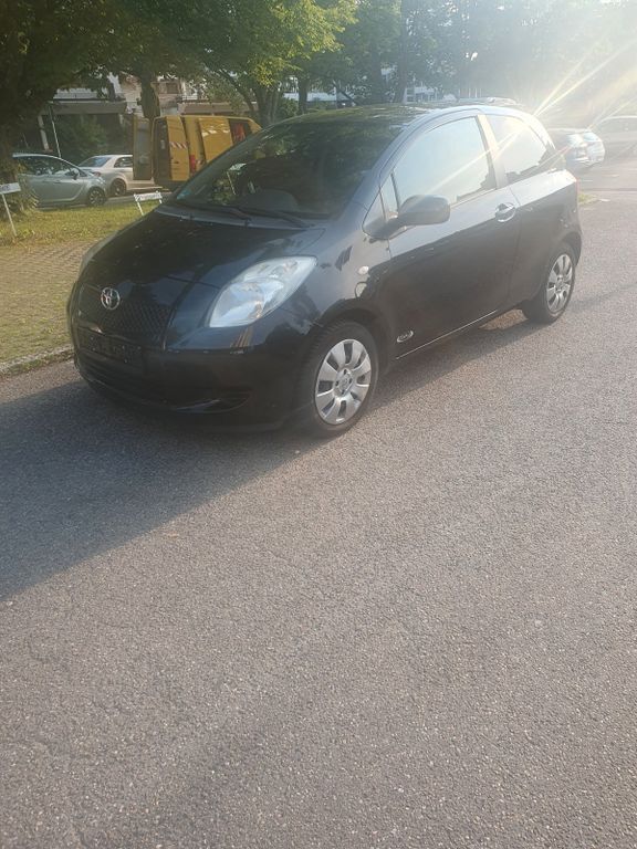 Yaris