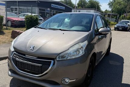 Peugeot 208 120.000 km 2.199 &euro; lahr 77933