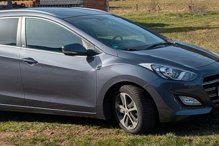 Hyundai i30 73.000 km 9.999 &euro; Schindhard 66996