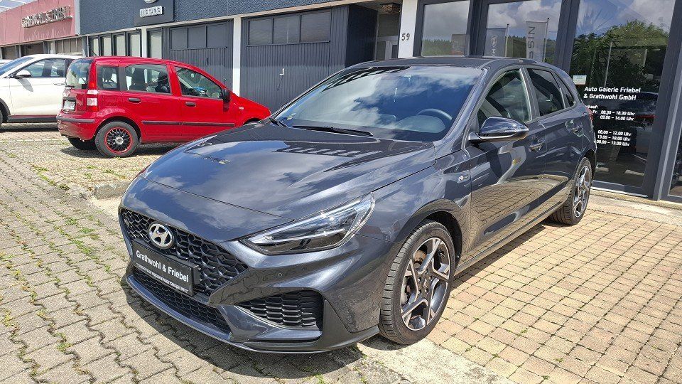i30