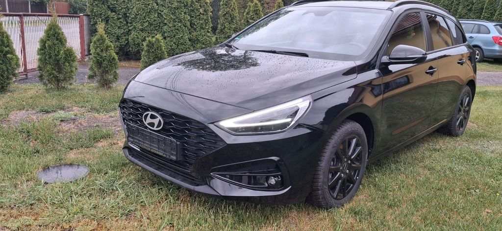 Hyundai i30 9.400 km 17.990 &euro; Aschheim 85609