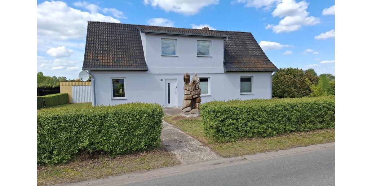 Einfamilienhaus Pampow - 7 Zimmer, 170 m&sup2;, 370.000&euro; | Angebot:26745233