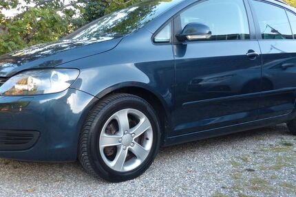 VW Golf 129.000 km 4.300 &euro; Neu-Ulm 89231