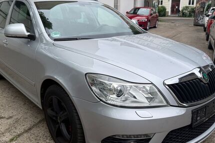 Skoda Octavia 175.050 km 8.300 &euro; Berlin 10247