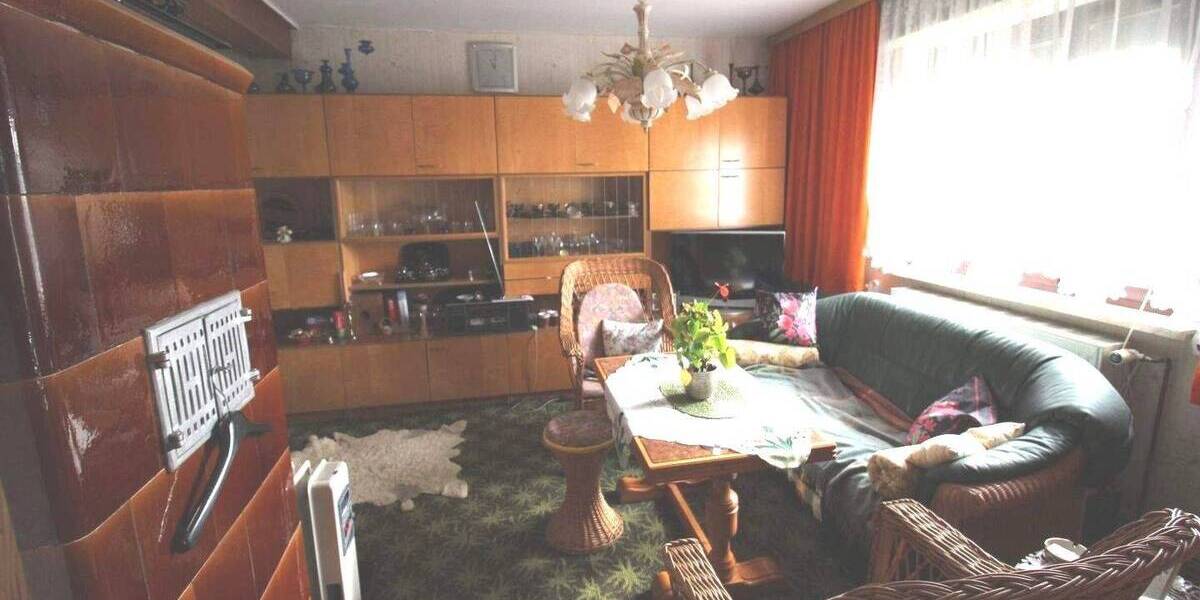 Einfamilienhaus Pößneck Pößneck,Stadt - 7 Zimmer, 140 m&sup2;, 160.000&euro; | Angebot:25802328
