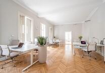 Stilvolle und lichtdurchflutete Arbeitsplätze in renoviertem Altbau - All-in-Miete