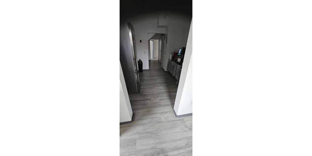 Etagenwohnung Wolmirstedt - 5 Zimmer, 110 m&sup2;, 750&euro; | Angebot:26066354