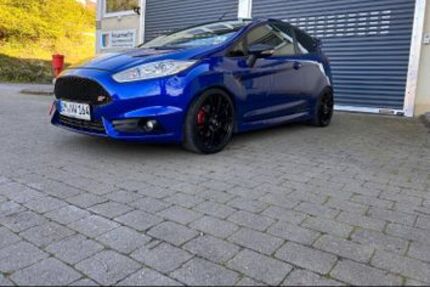 Ford Fiesta 186.400 km 6.490 &euro; Wiehl 51674