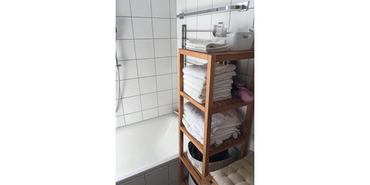Etagenwohnung Nittendorf - 2.5 Zimmer, 56 m&sup2;, 850&euro; | Angebot:26379477