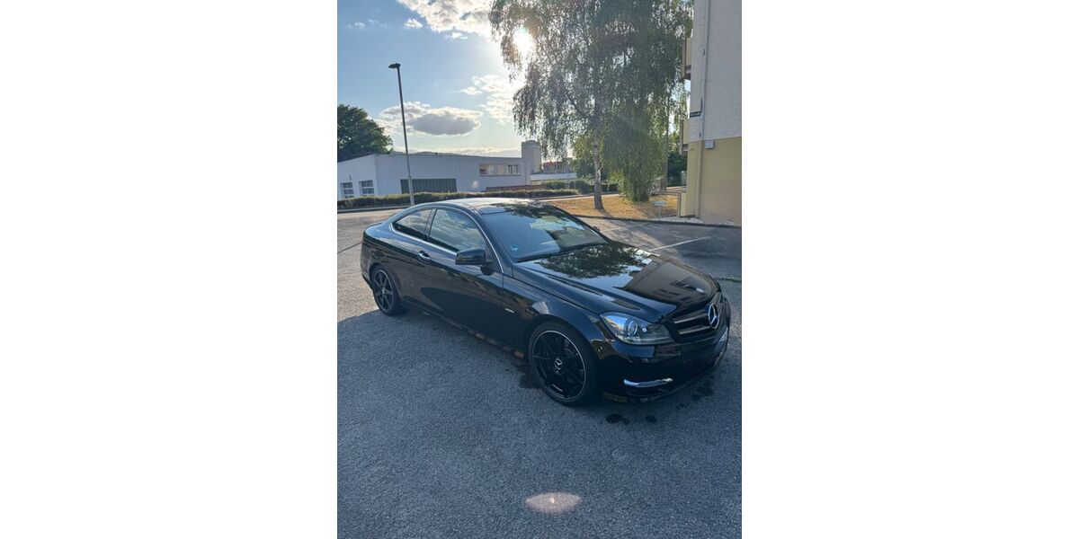 Mercedes-Benz C 250 84.284 km 19.990 &euro; Stuttgart 70469