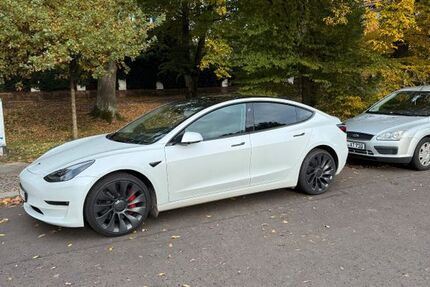 Tesla Model 3 33.394 km 36.999 &euro; Leipzig 04158