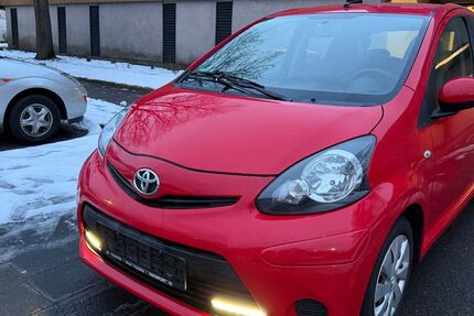 Toyota Aygo (X) 60.000 km 4.890 &euro; Nürnberg 90471