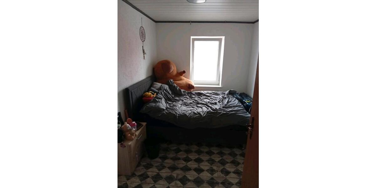 Etagenwohnung Wirges - 3 Zimmer, 90 m&sup2;, 900&euro; | Angebot:25943973