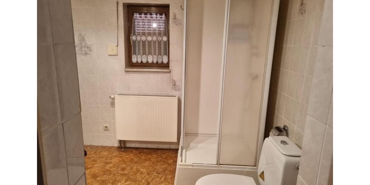 Bauernhaus, Landhaus Steinbach-Hallenberg Hallenberg - 6 Zimmer, 120 m&sup2;, 45.000&euro; | Angebot:26588189