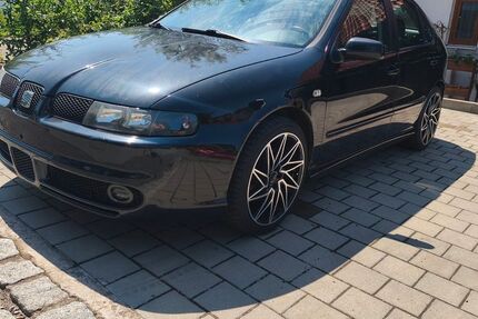 Seat Leon 323.000 km 2.000 &euro; Lauben 87761