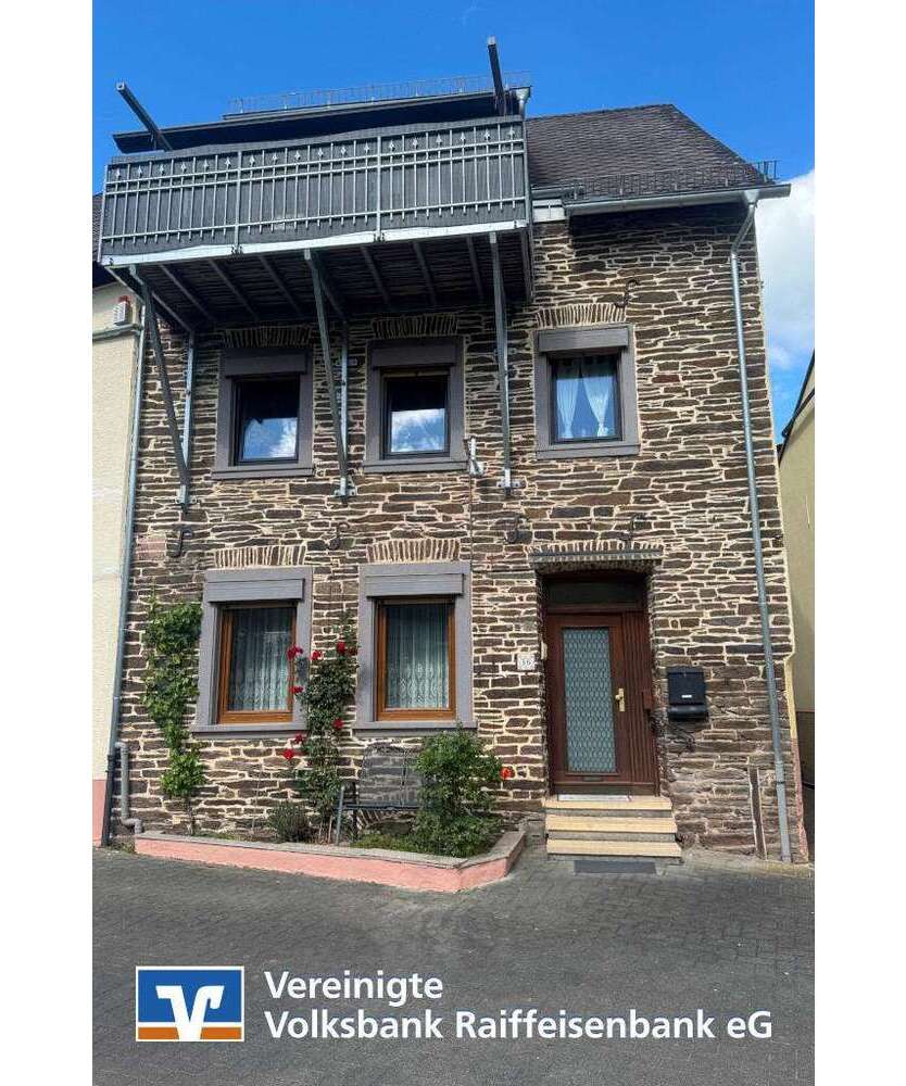 Haus zum Kaufen in Enkirch 149.000 € 180 m²