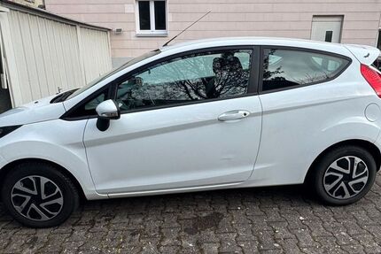 Ford Fiesta 141.000 km 3.250 &euro; Nürtingen 72622