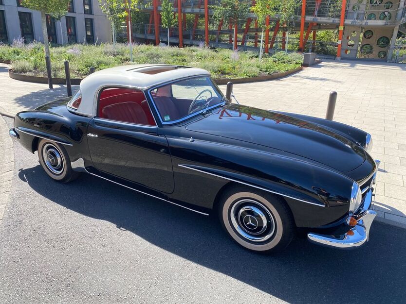 Mercedes-Benz 190 10.328 km 129.900 € Köln 50933
