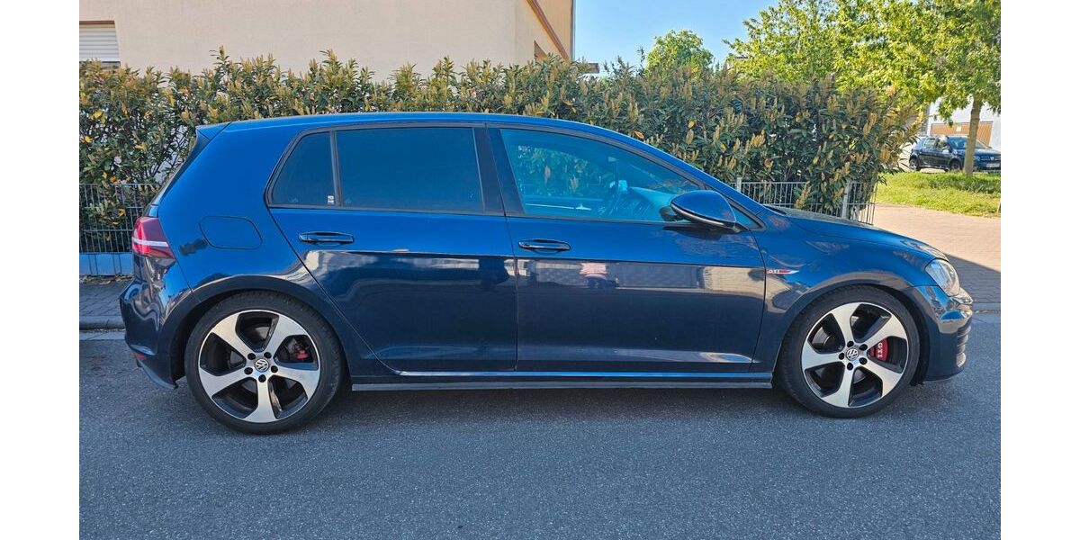 VW Golf 178.000 km 5.999 &euro; Mannheim 68219