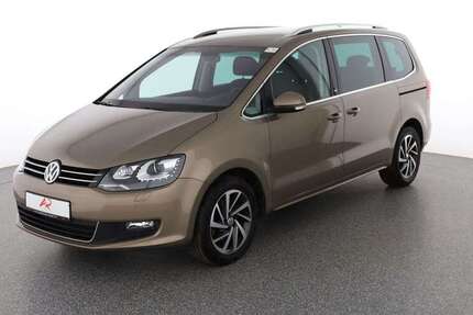 VW Sharan 99.621 km 23.880 &euro; Berlin 12103