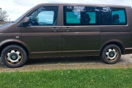 VW T5 Multivan 273.000 km 13.499 &euro; Königsfeld im Schwarzwald 78126
