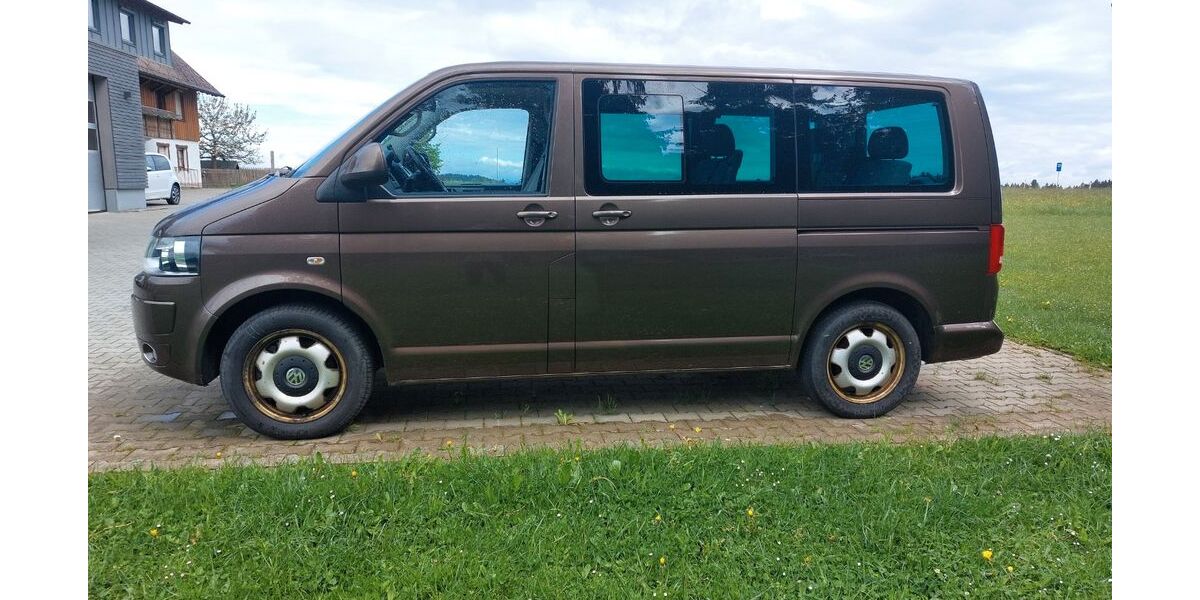 VW T5 Multivan 273.000 km 13.499 &euro; Königsfeld im Schwarzwald 78126