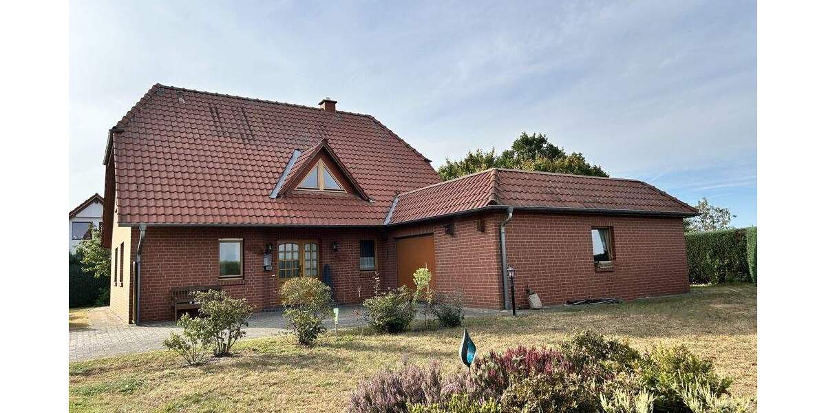 Einfamilienhaus Steyerberg Voigtei - 7 Zimmer, 157 m&sup2;, 299.000&euro; | Angebot:25681616