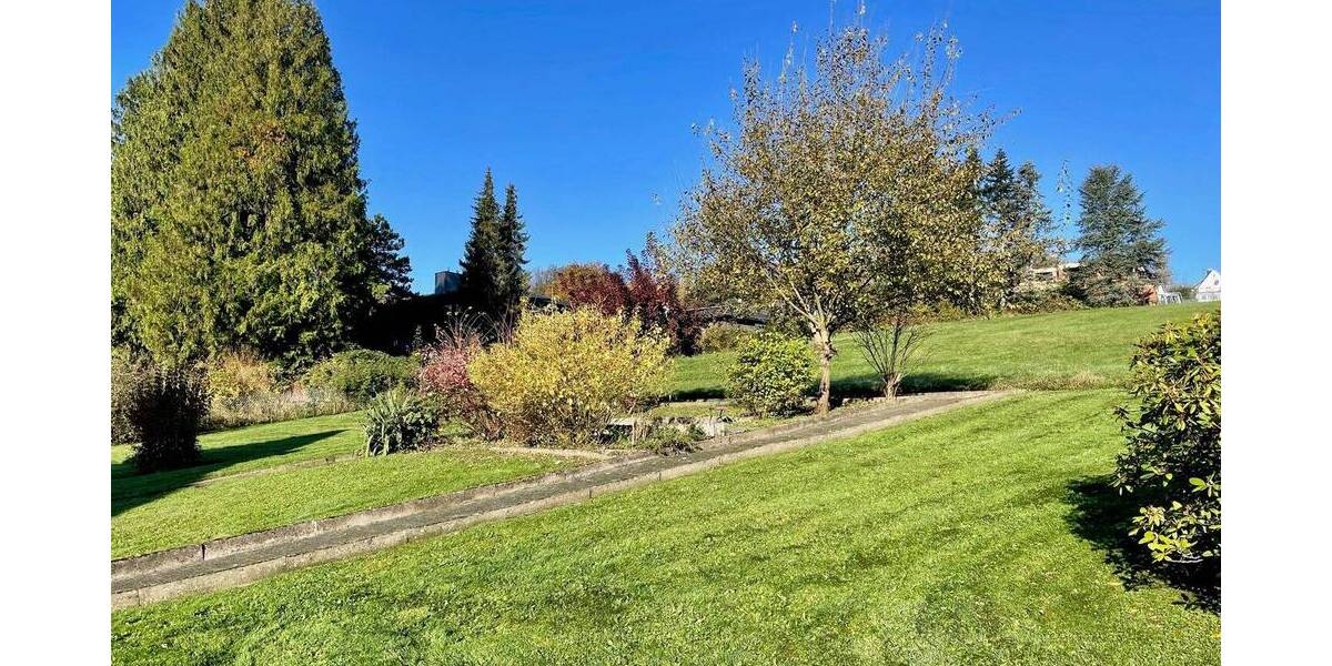 Mehrfamilienhaus, Wohnhaus Bergneustadt - 8 Zimmer, 176 m&sup2;, 260.000&euro; | Angebot:25691798