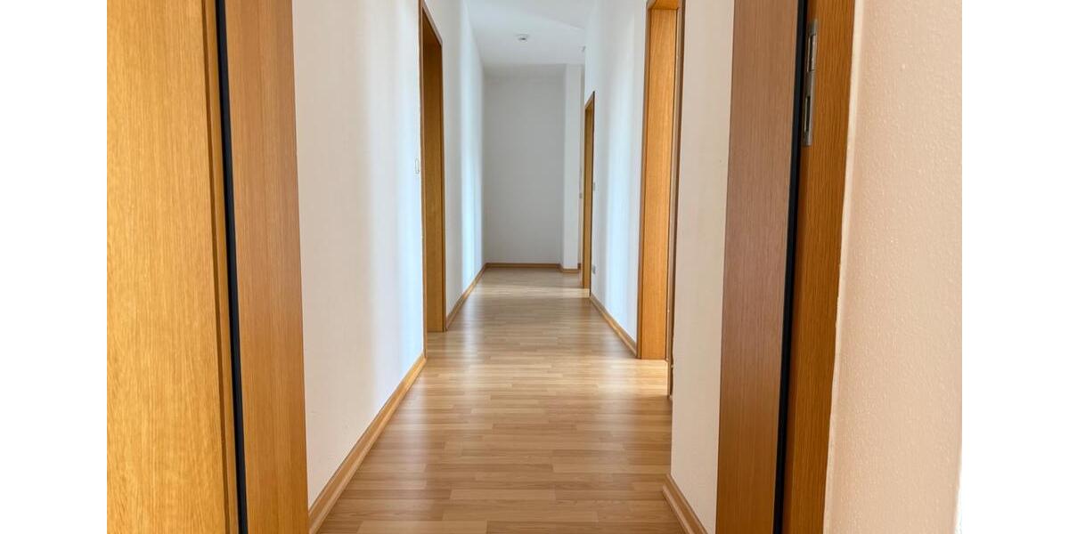 Dachgeschoßwohnung Leegebruch - 3 Zimmer, 94 m&sup2;, 1.100&euro; | Angebot:26647996