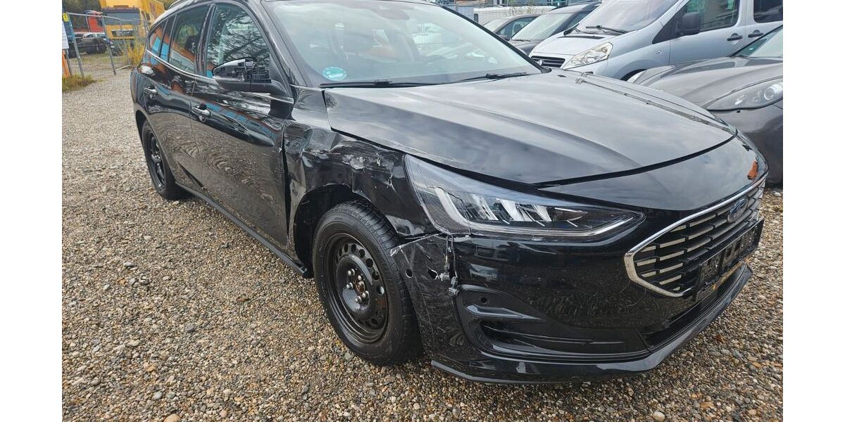 Ford Focus 5.200 km 15.900 &euro; München 80997