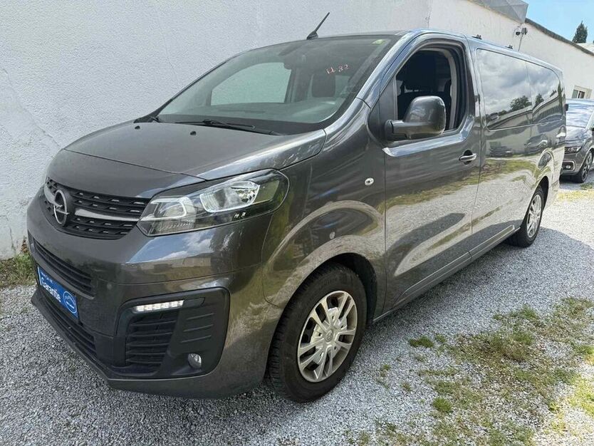 Zafira Life