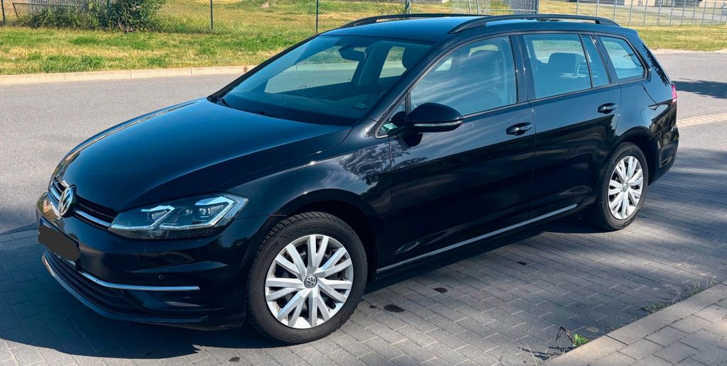 VW Golf 150.000 km 14.400 &euro; Waren 17192